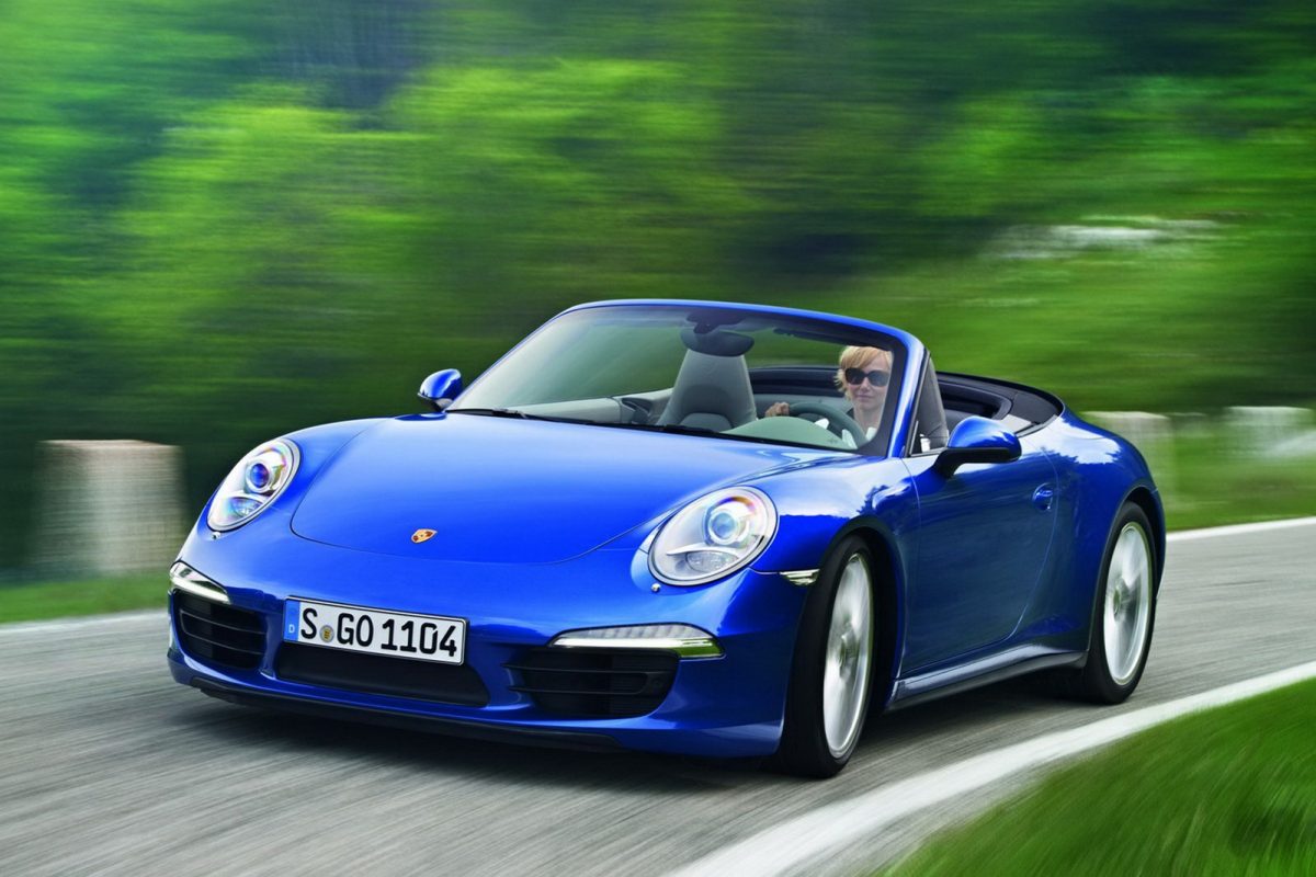 PORSCHE 911