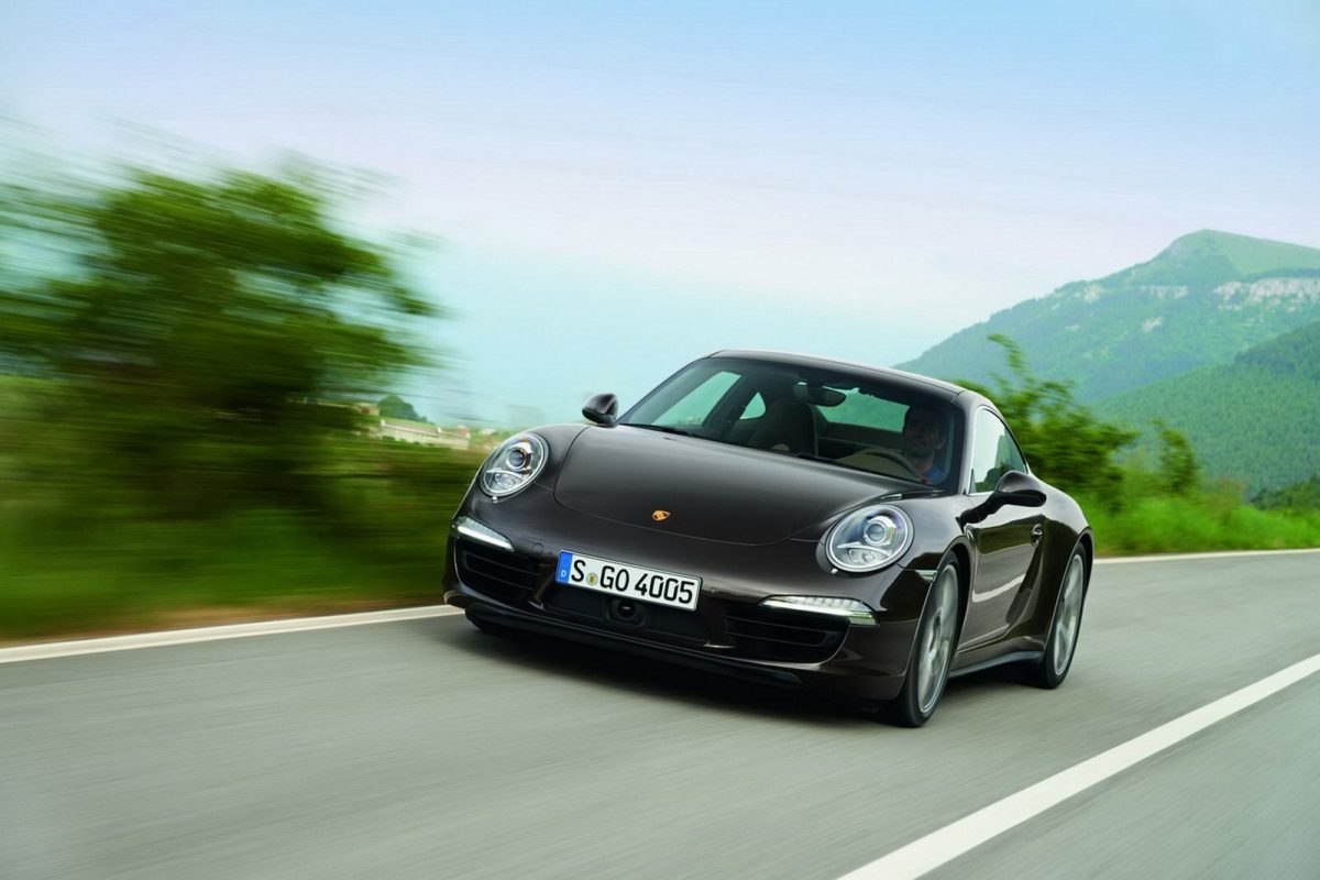 PORSCHE 911