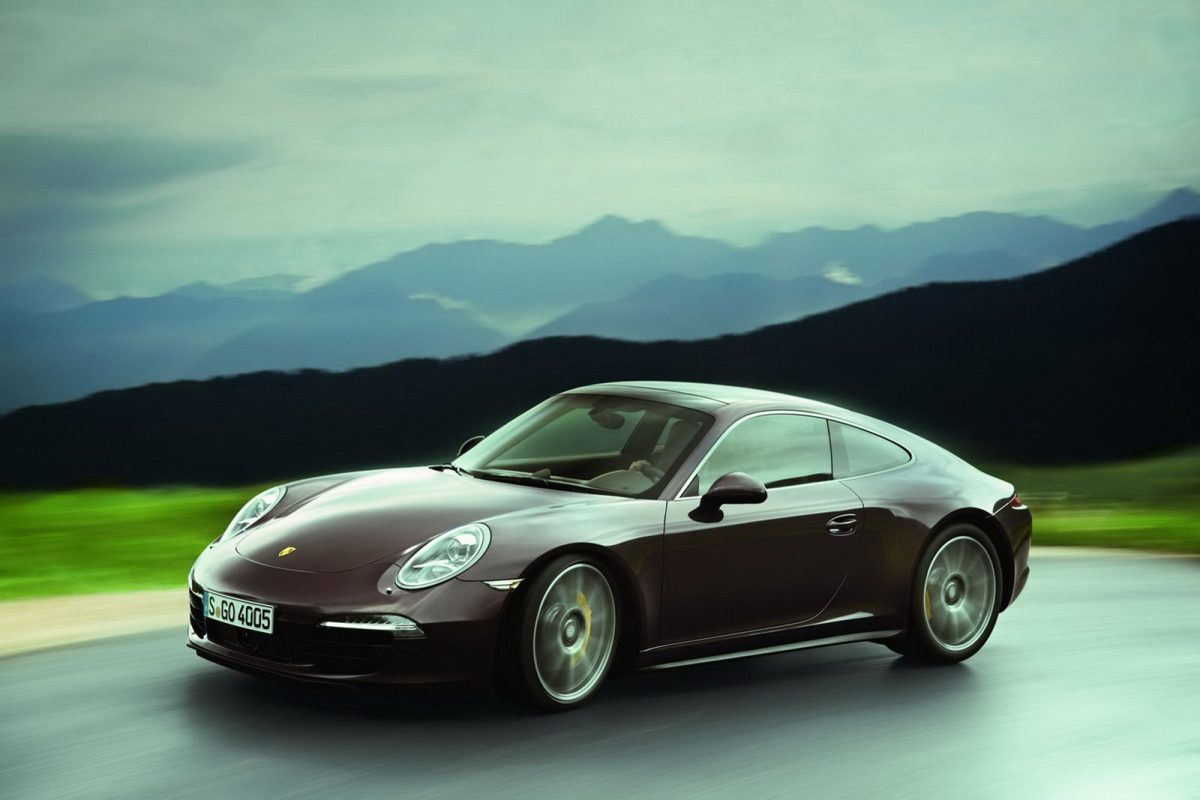 PORSCHE 911