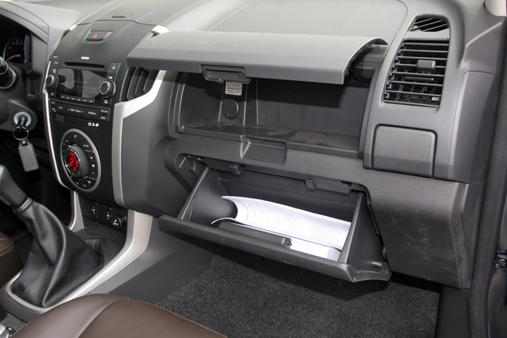 ISUZU D-MAX