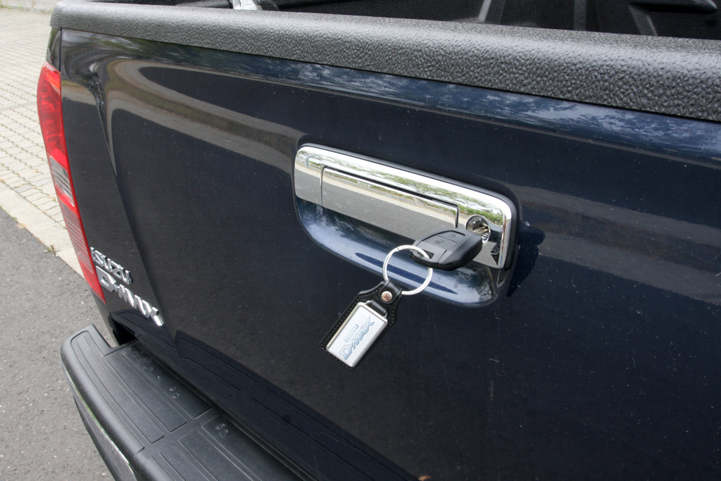 ISUZU D-MAX