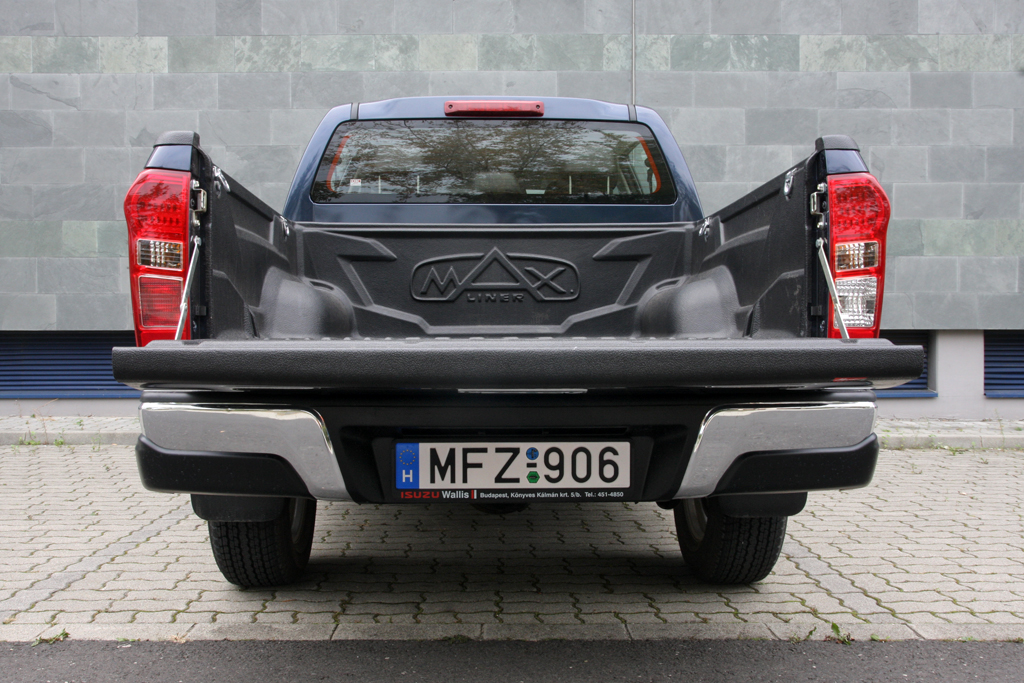 ISUZU D-MAX