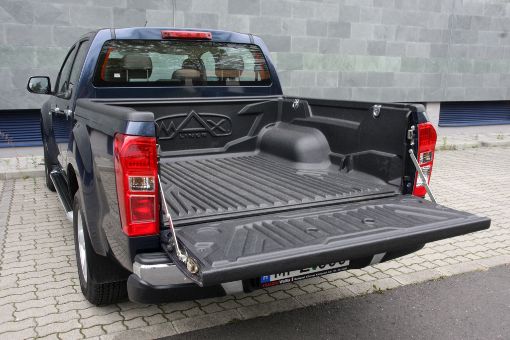 ISUZU D-MAX