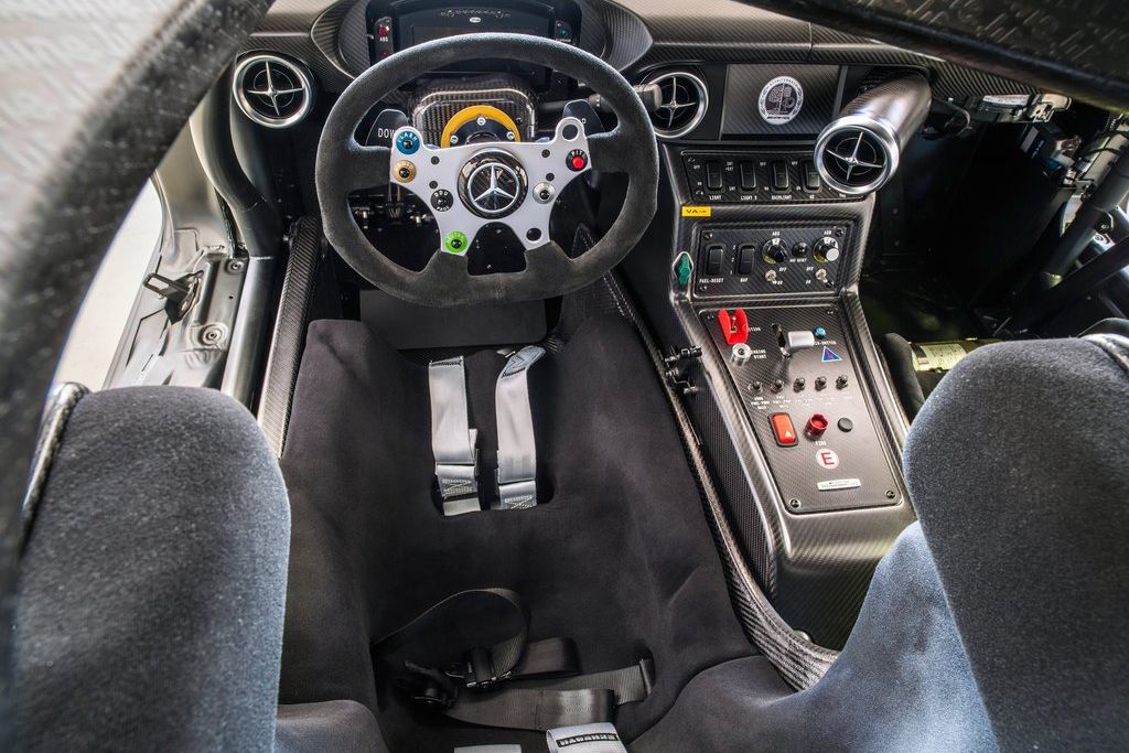 MERCEDES-BENZ SLS-OSZTÁLY