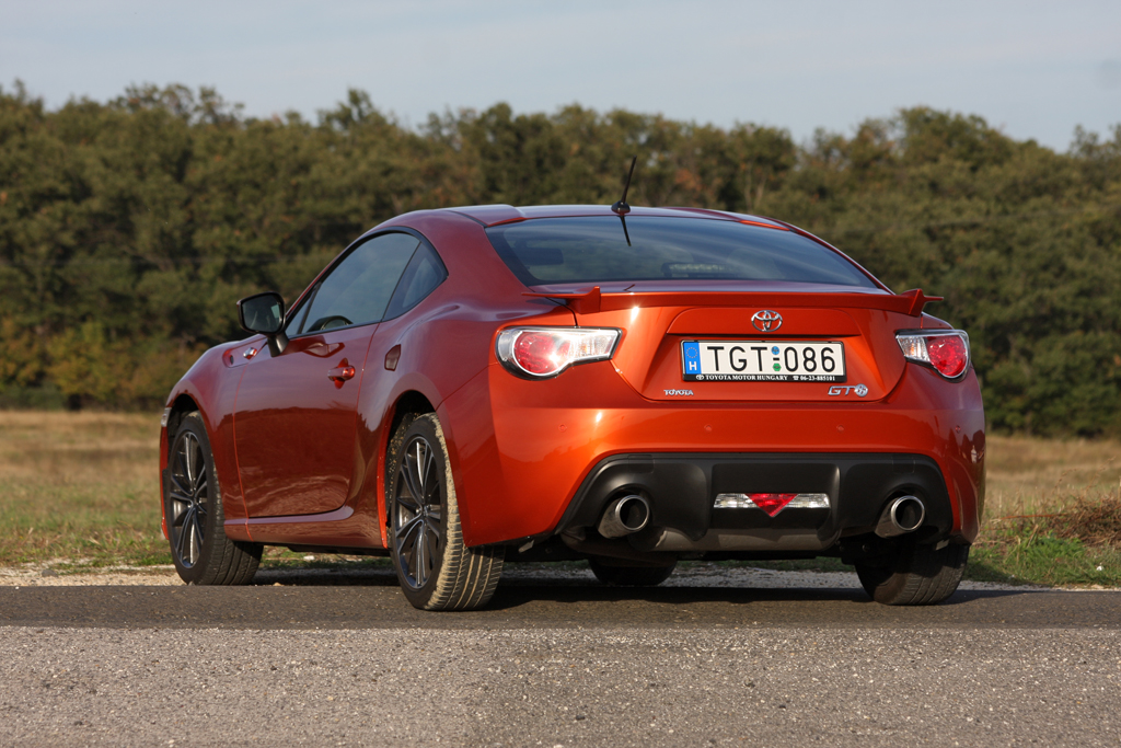 TOYOTA GT86