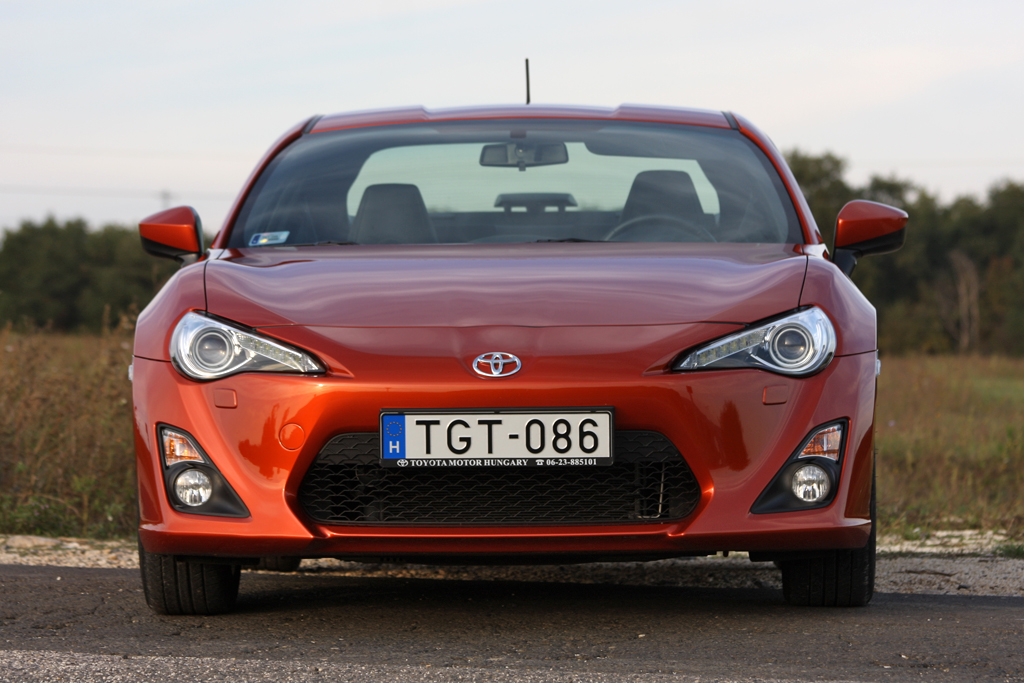 TOYOTA GT86