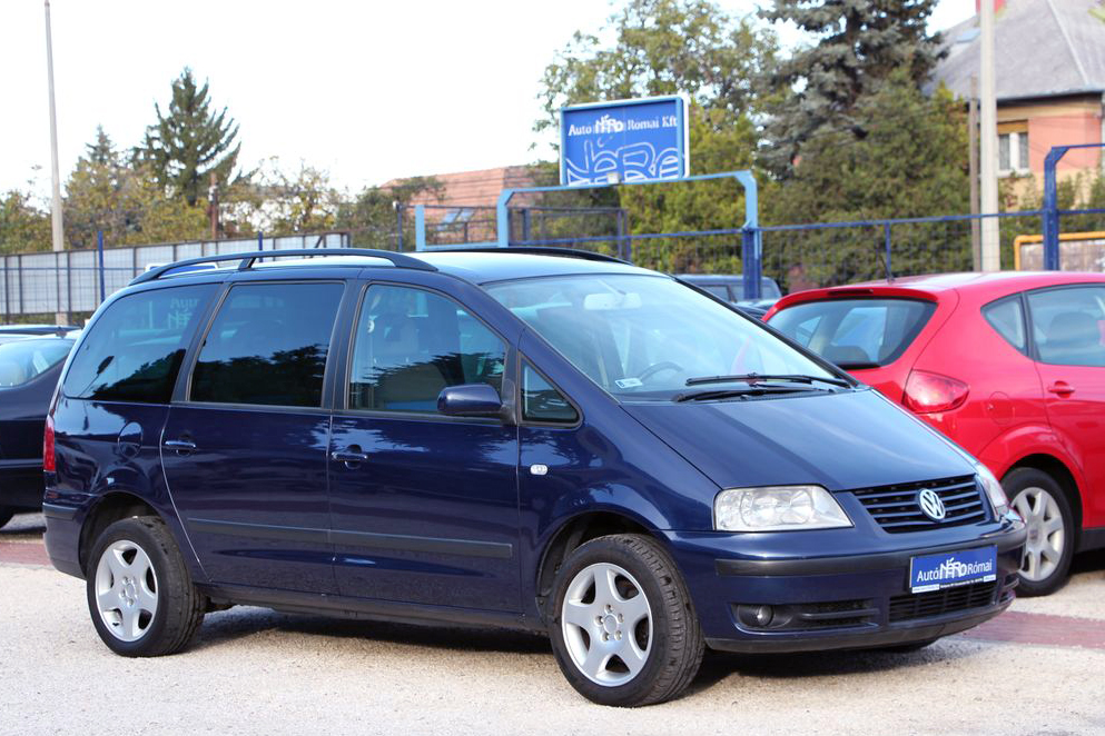 VOLKSWAGEN SHARAN