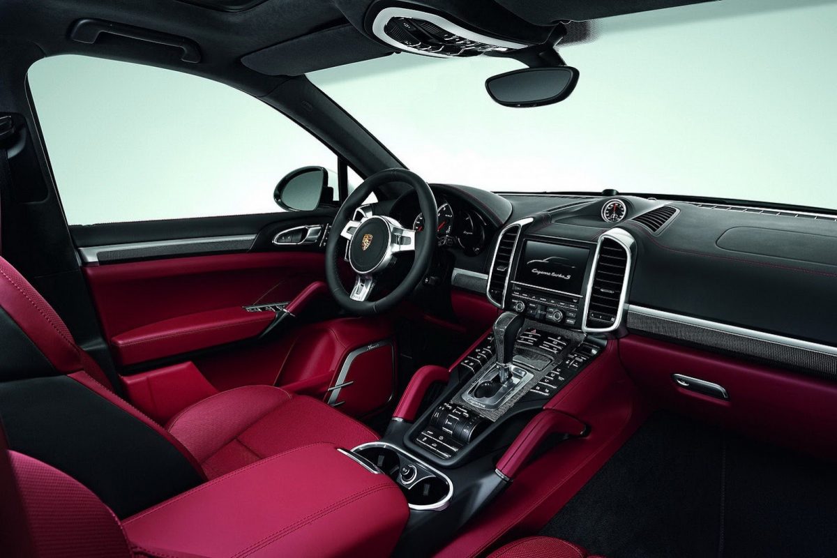 PORSCHE CAYENNE