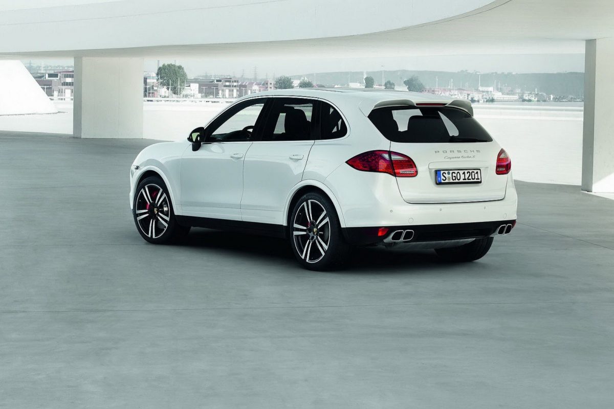 PORSCHE CAYENNE