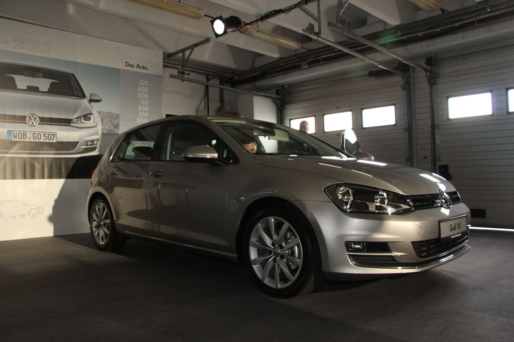 VOLKSWAGEN GOLF
