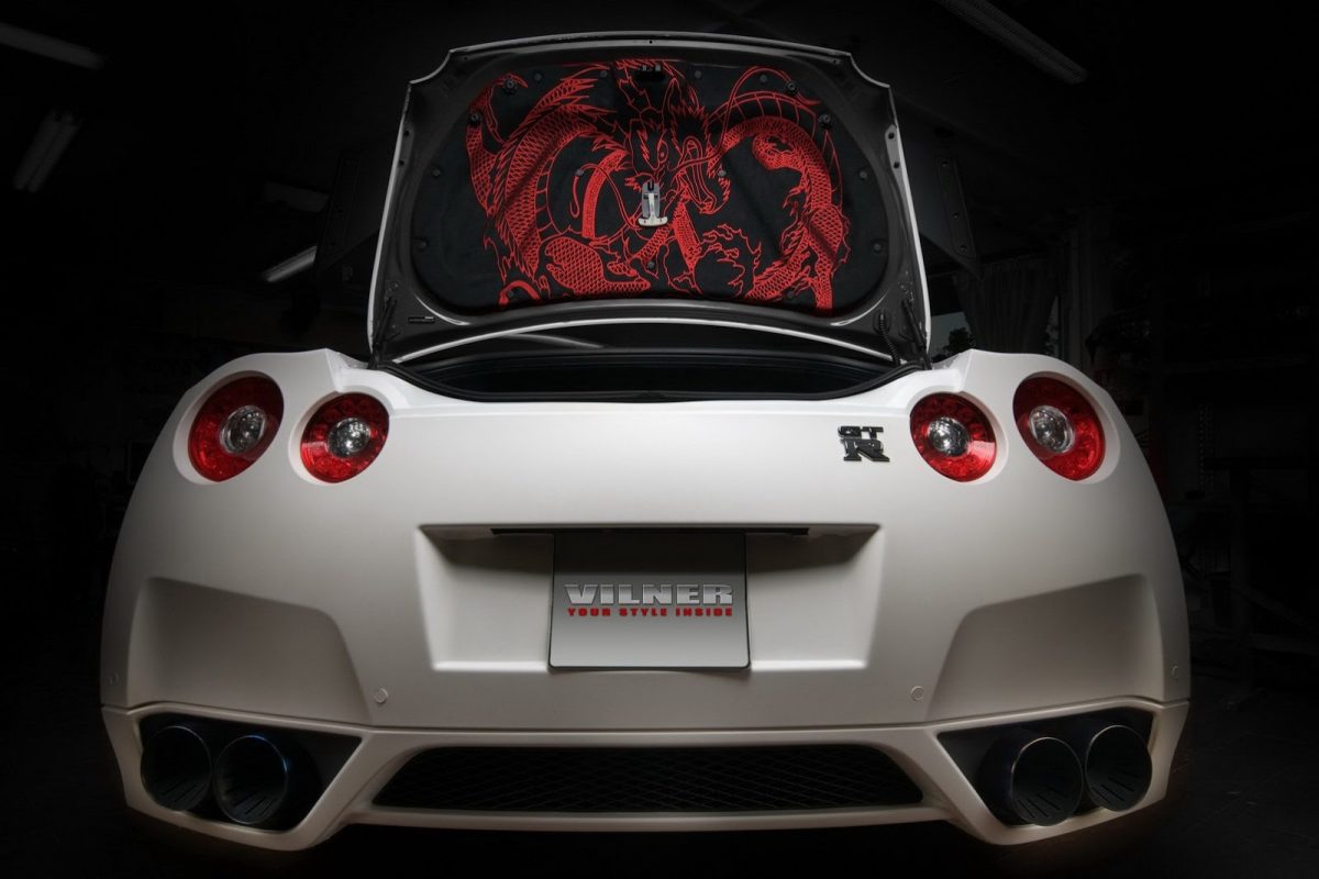 NISSAN GT-R