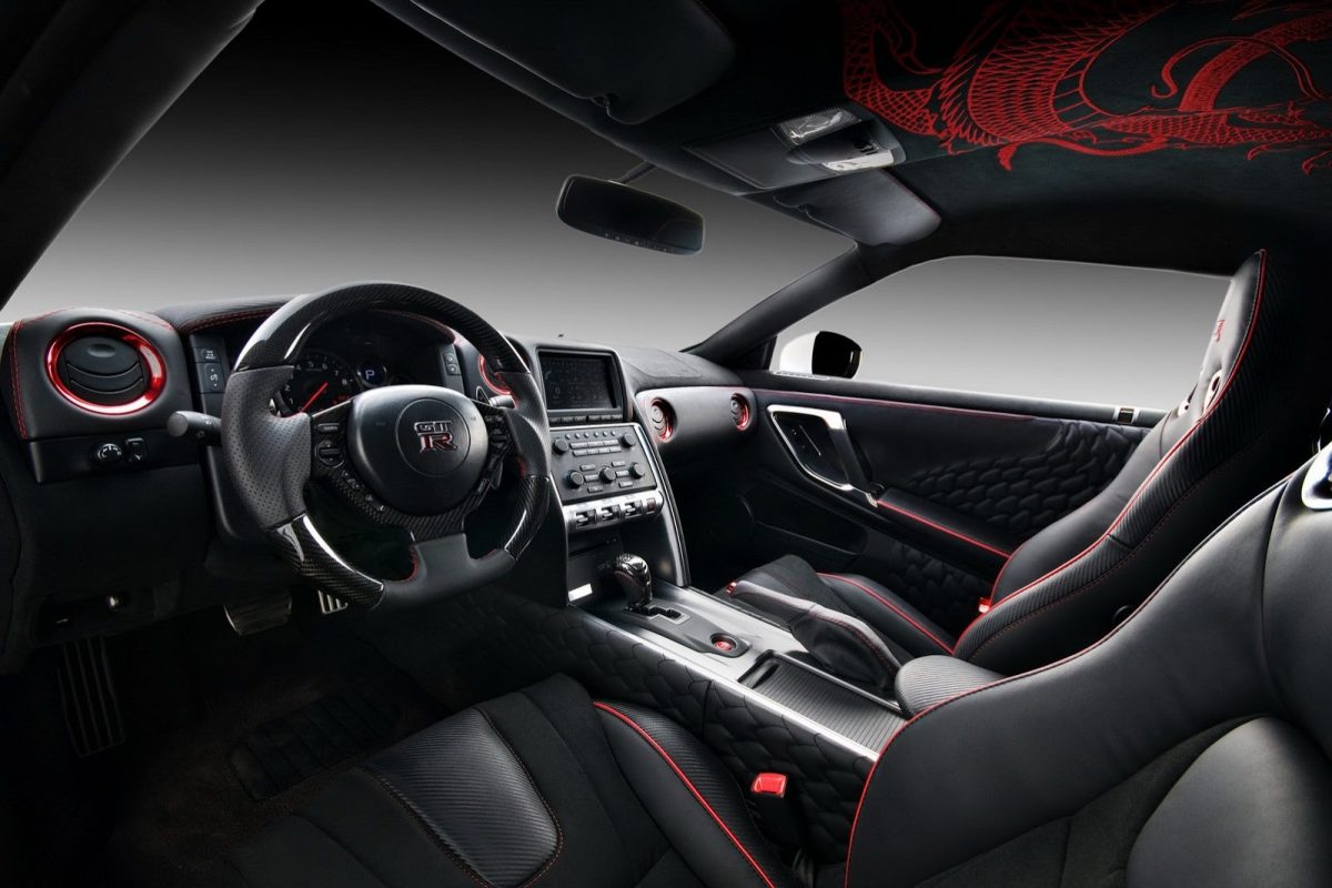 NISSAN GT-R