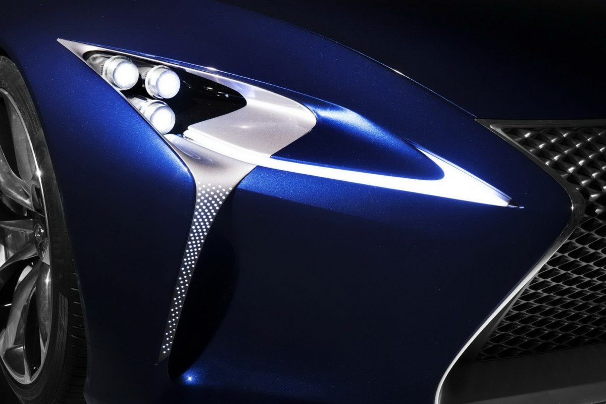 LEXUS