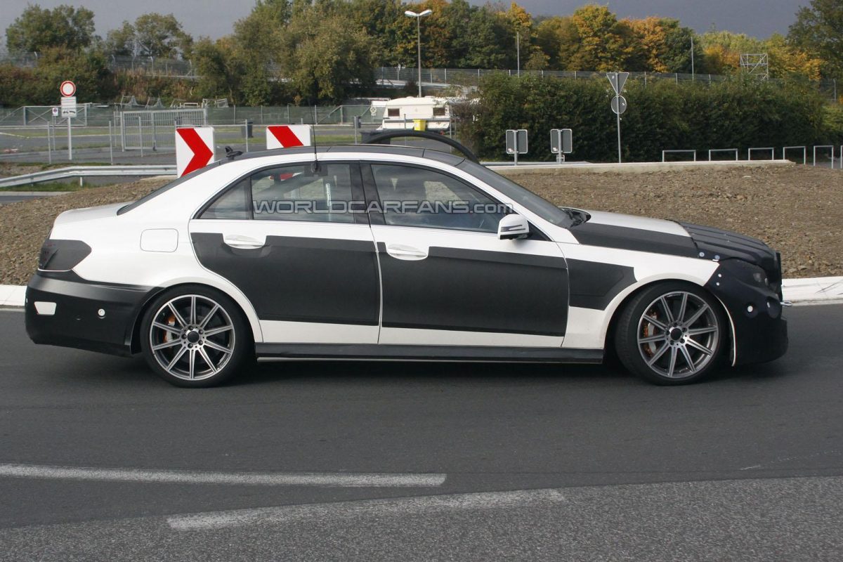 MERCEDES-BENZ E 63 AMG