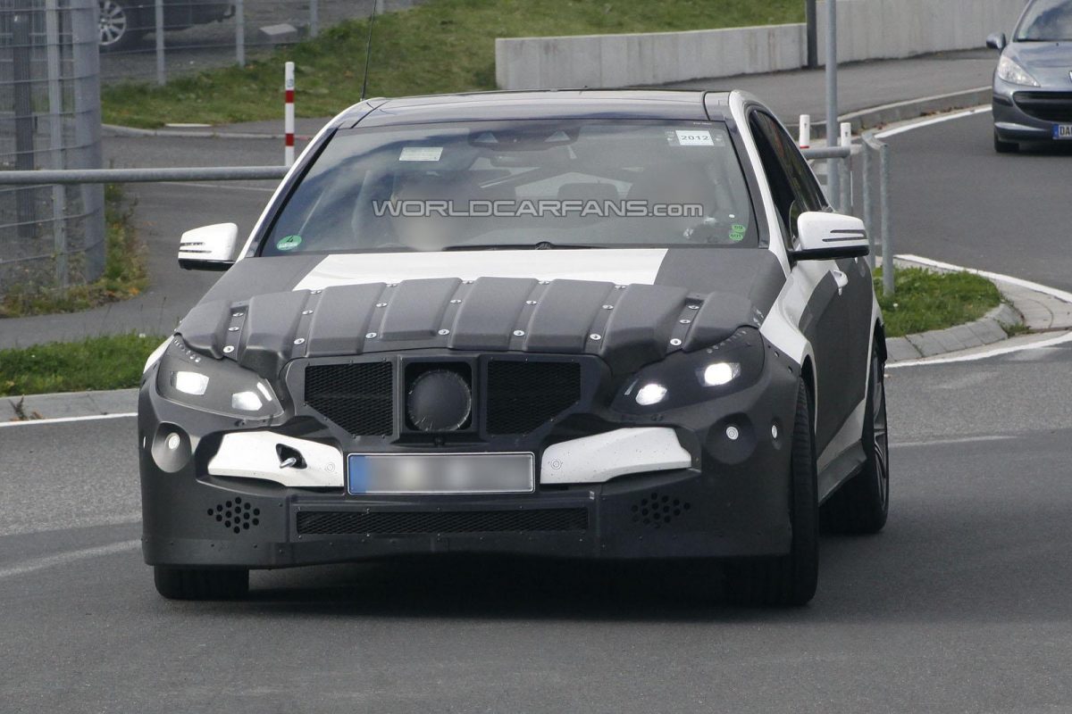 MERCEDES-BENZ E 63 AMG