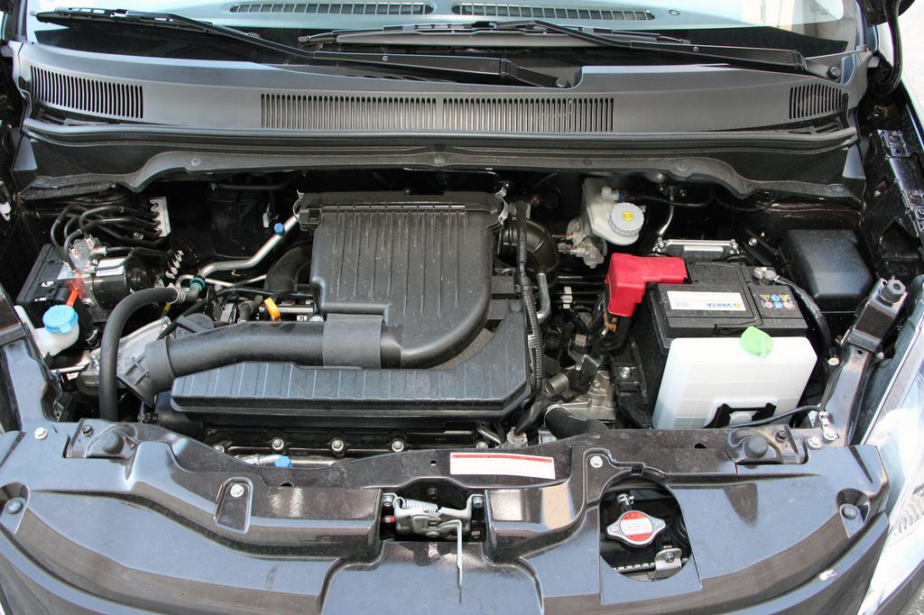 SUZUKI SPLASH