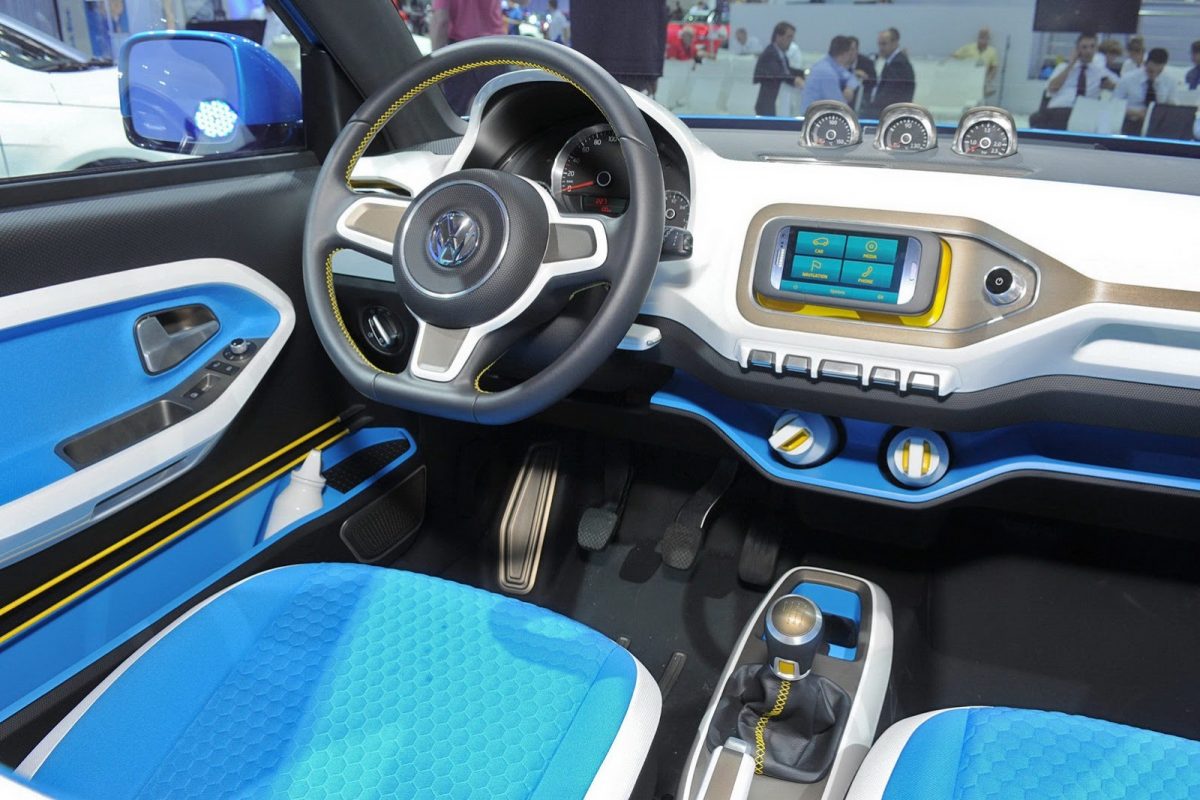 VOLKSWAGEN UP