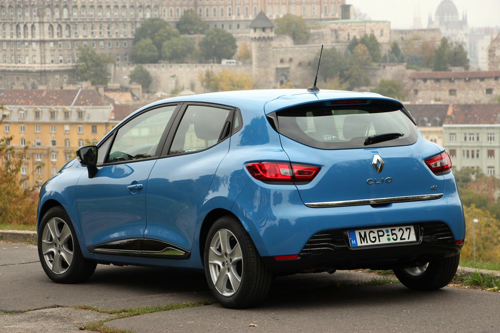 RENAULT CLIO