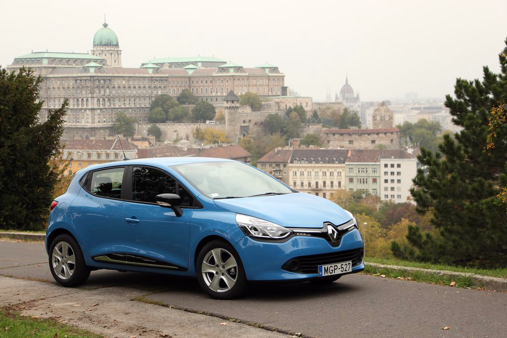 RENAULT CLIO