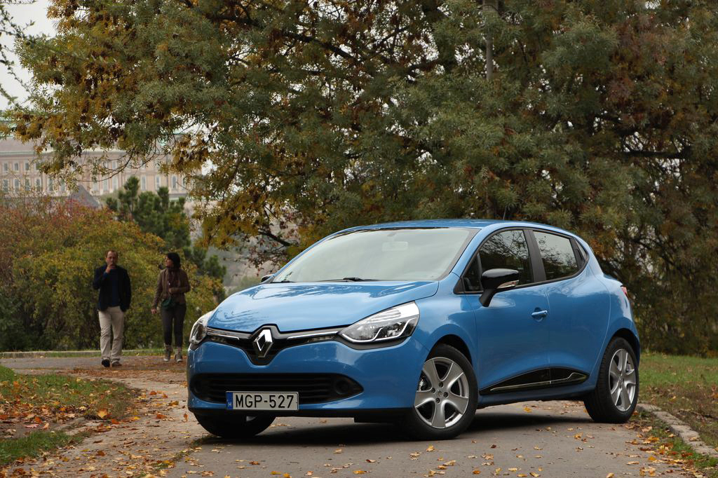 RENAULT CLIO