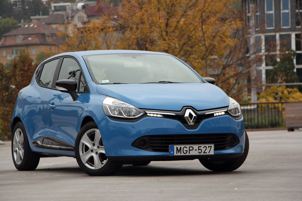 RENAULT CLIO