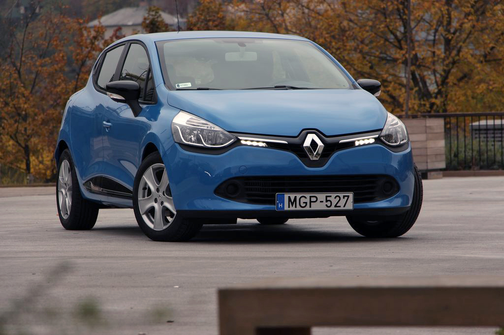 RENAULT CLIO