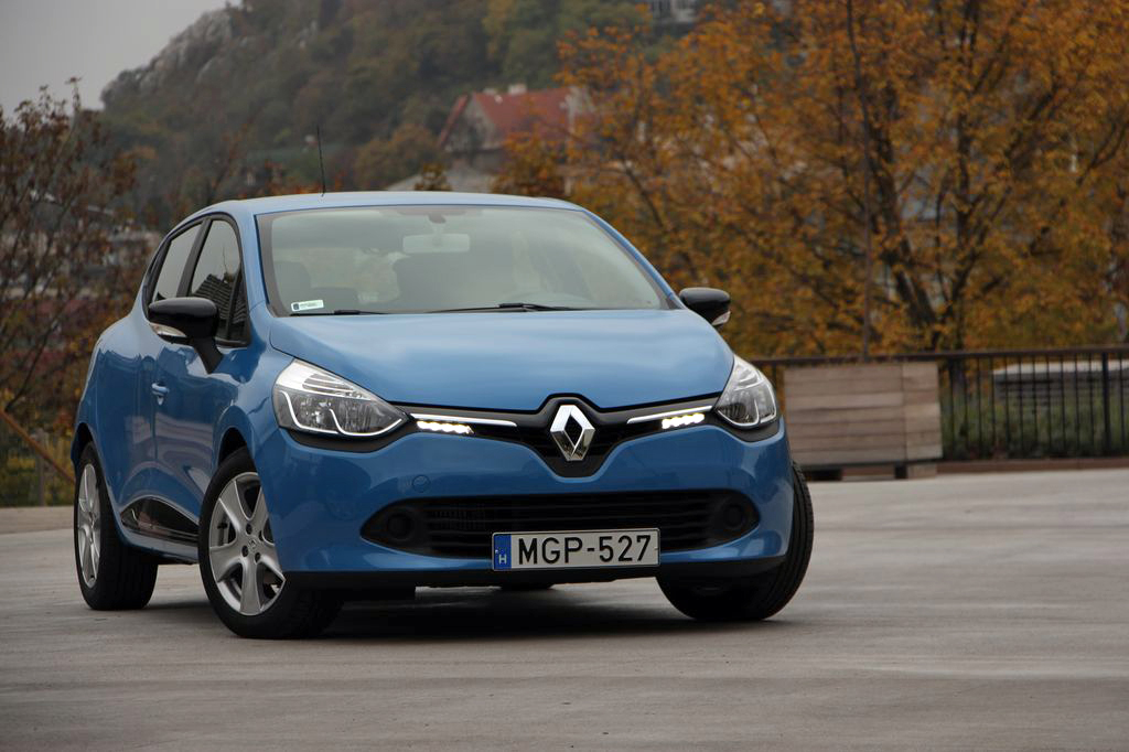 RENAULT CLIO