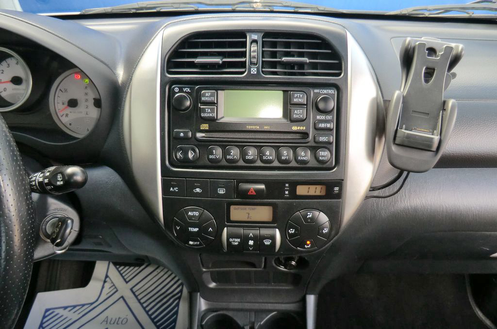 TOYOTA RAV 4