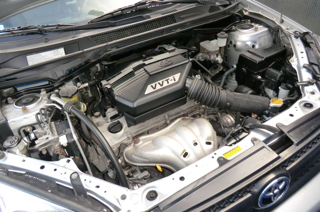 TOYOTA RAV 4