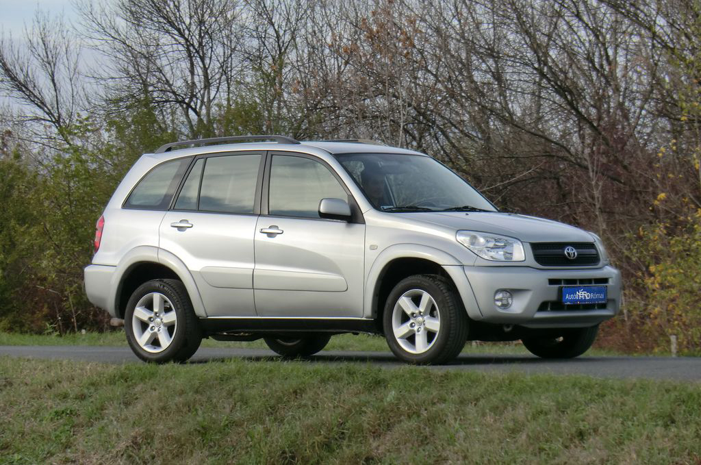 TOYOTA RAV 4
