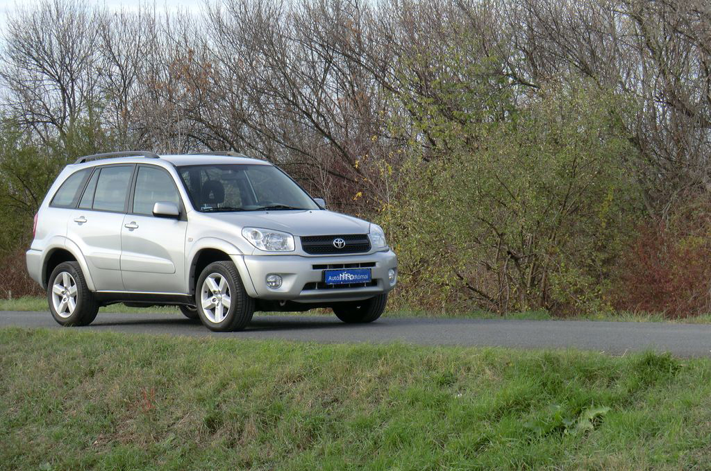 TOYOTA RAV 4