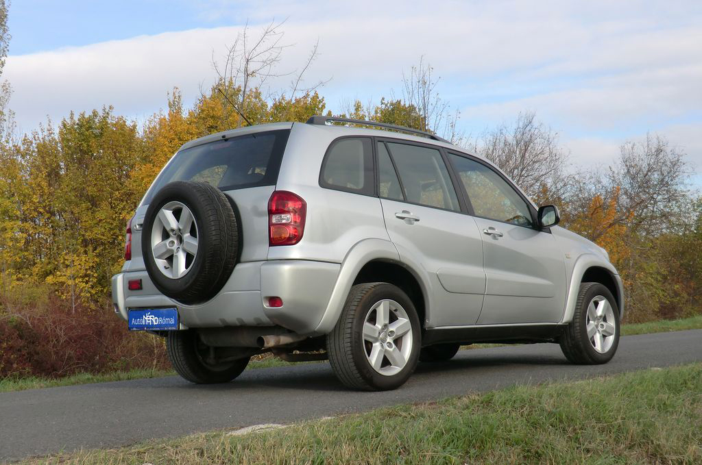 TOYOTA RAV 4