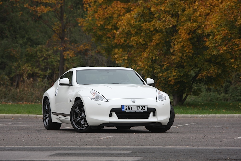 NISSAN 370 Z