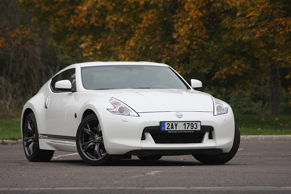 NISSAN 370 Z