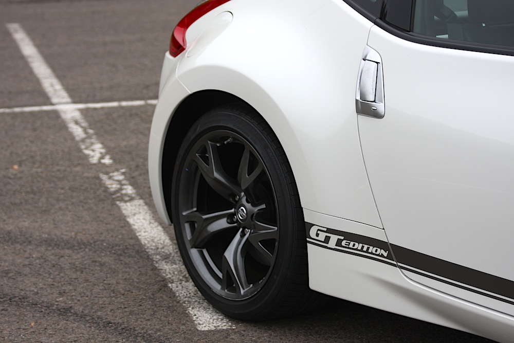 NISSAN 370 Z