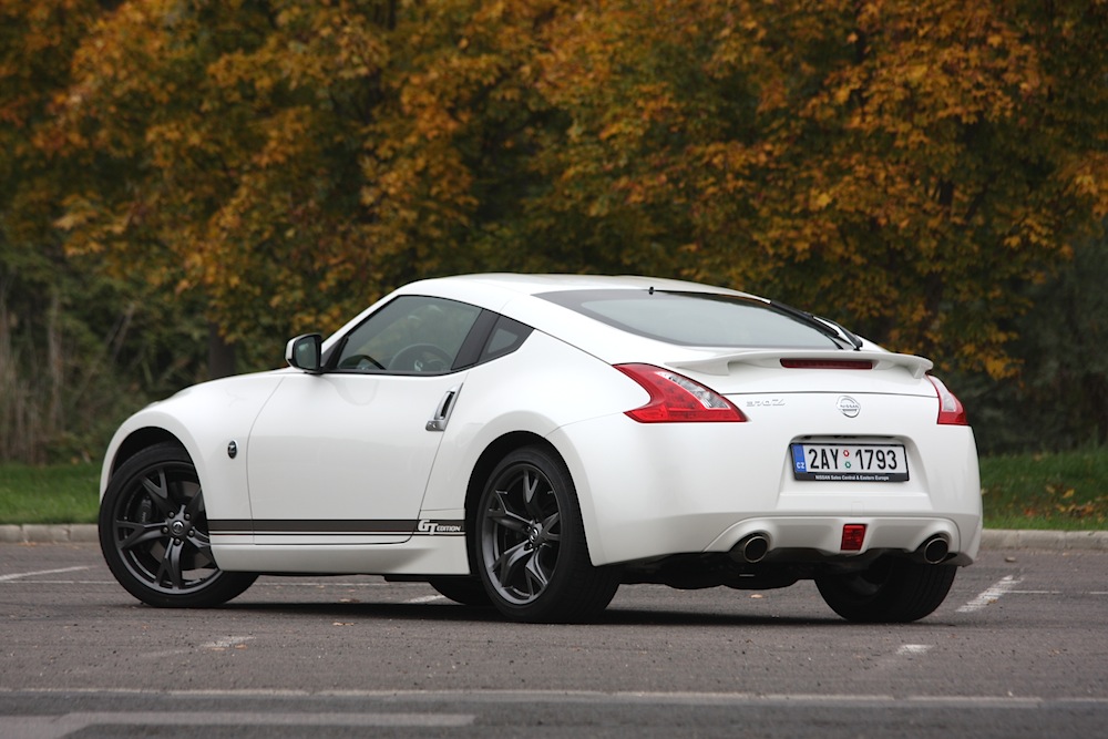 NISSAN 370 Z
