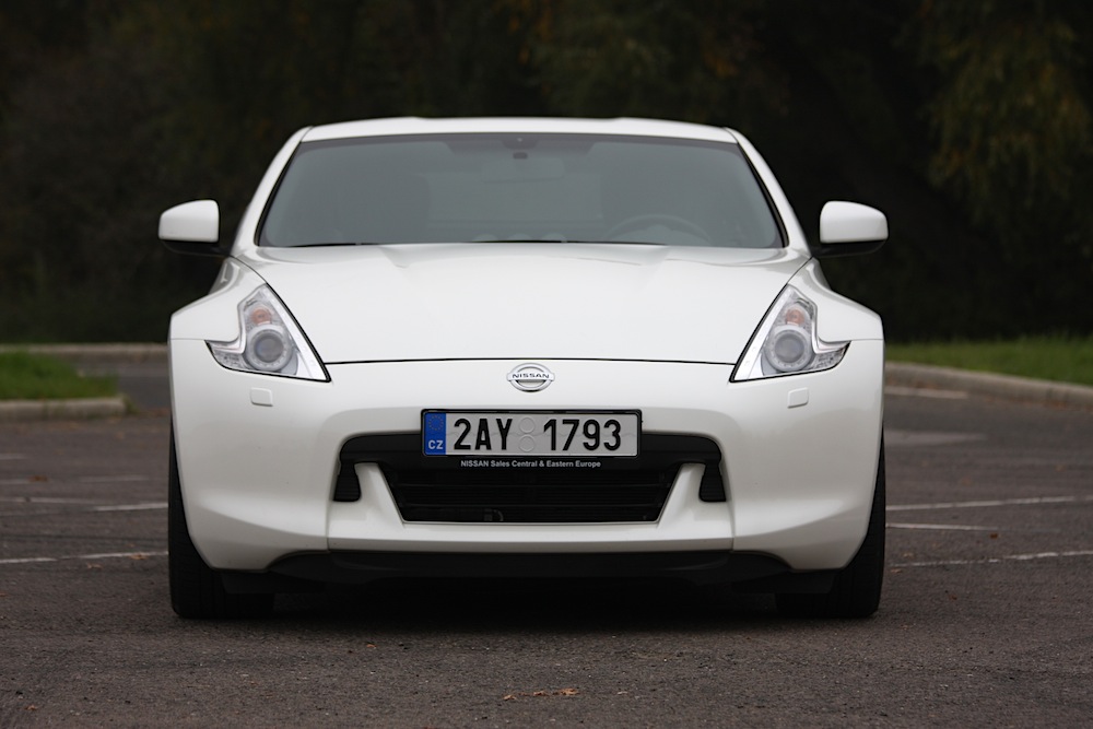 NISSAN 370 Z