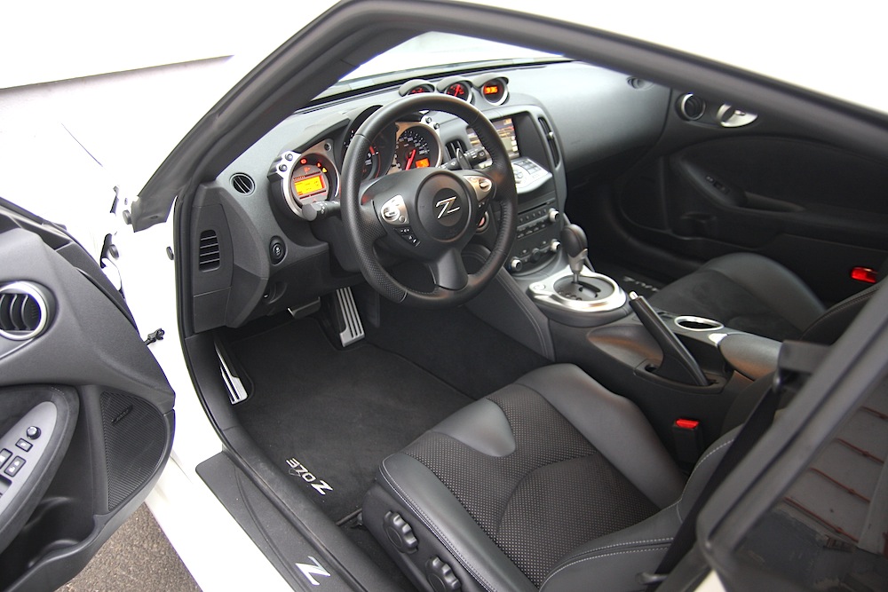 NISSAN 370 Z