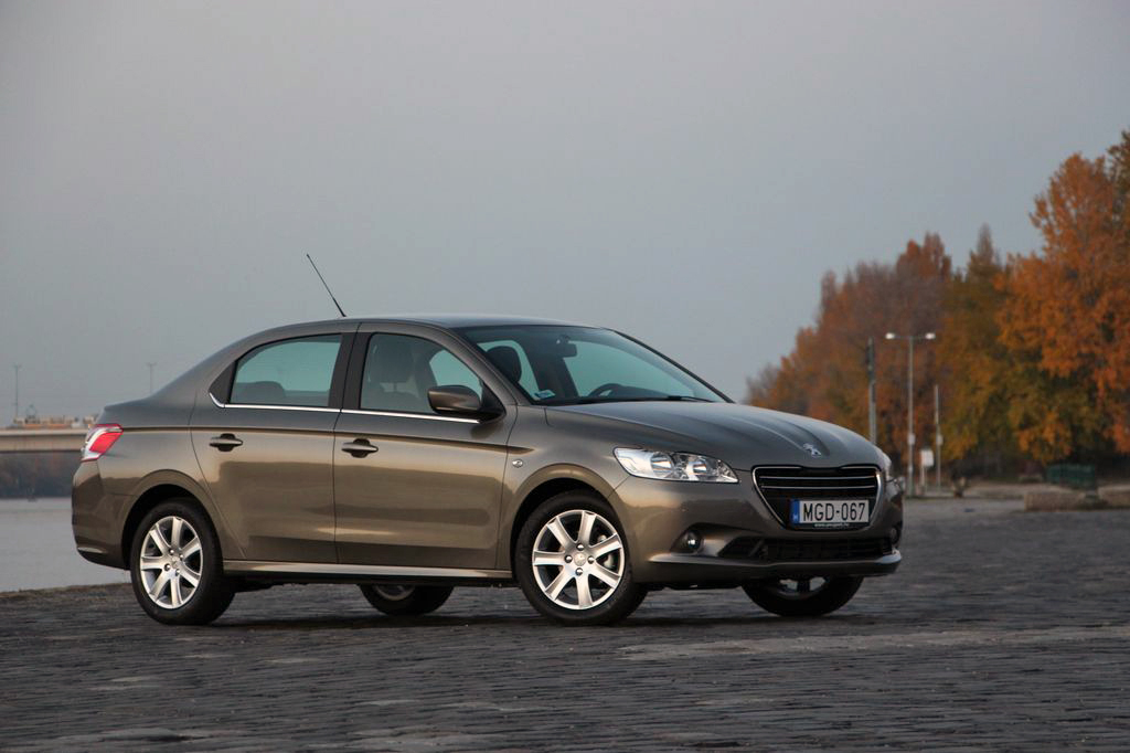 PEUGEOT 301