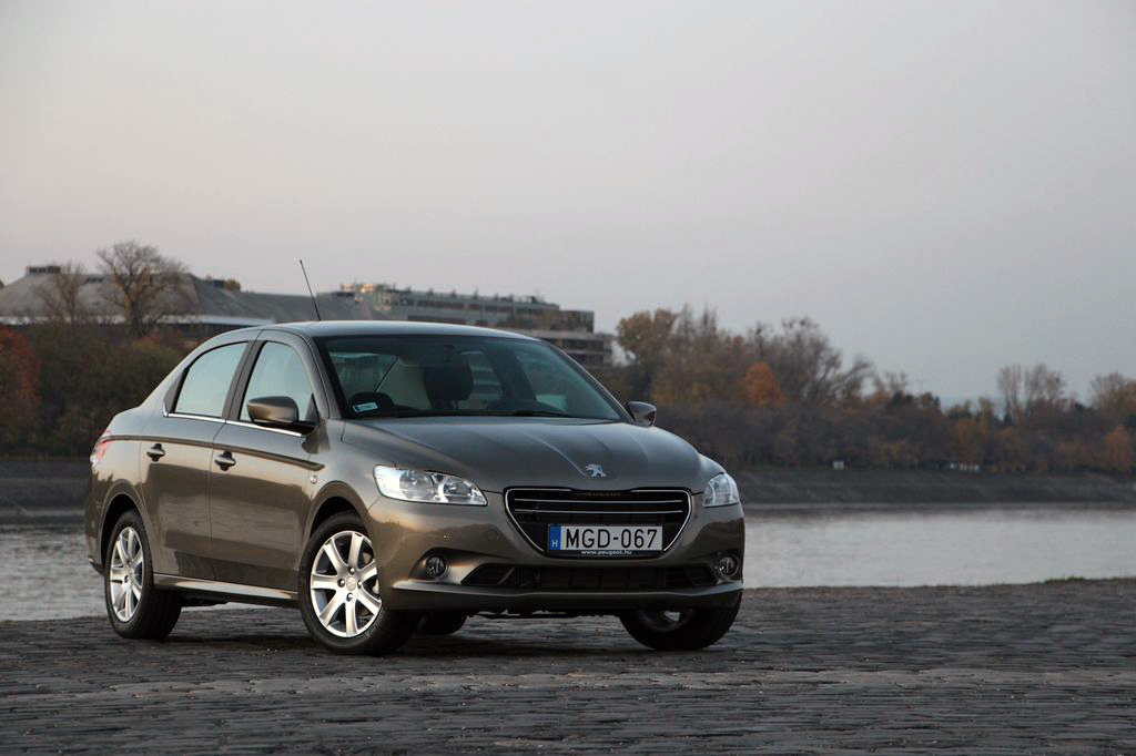 PEUGEOT 301