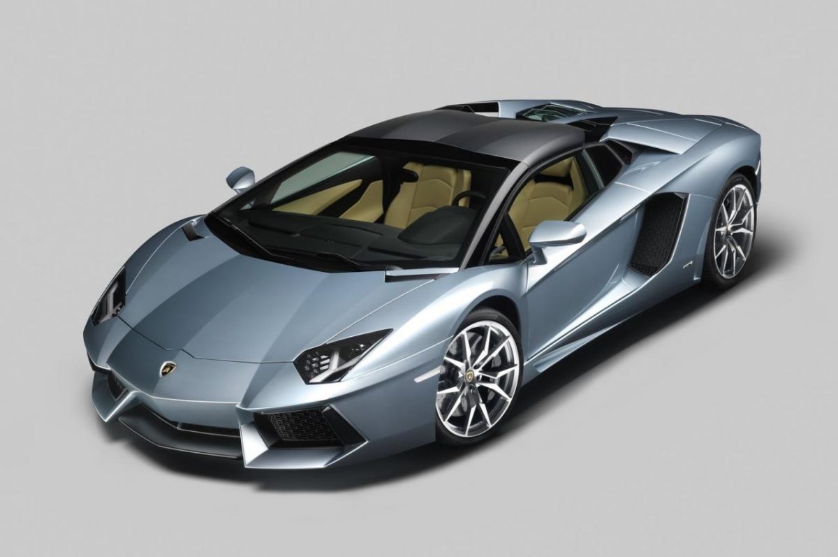 LAMBORGHINI AVENTADOR