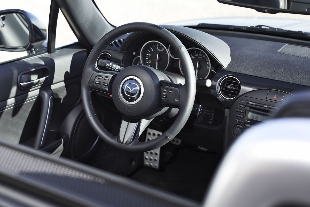 MAZDA MX-5