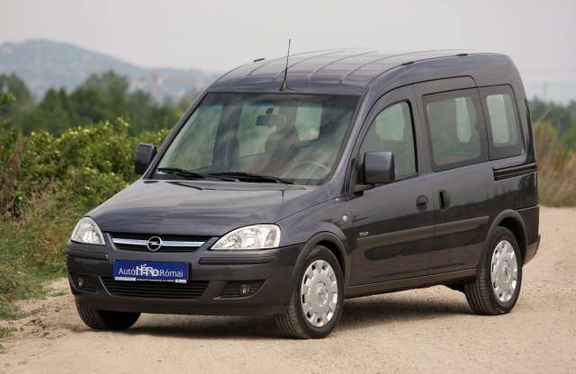 Olcsó, tágas, Opel! Combo Tour 1.3 CDTI használtteszt