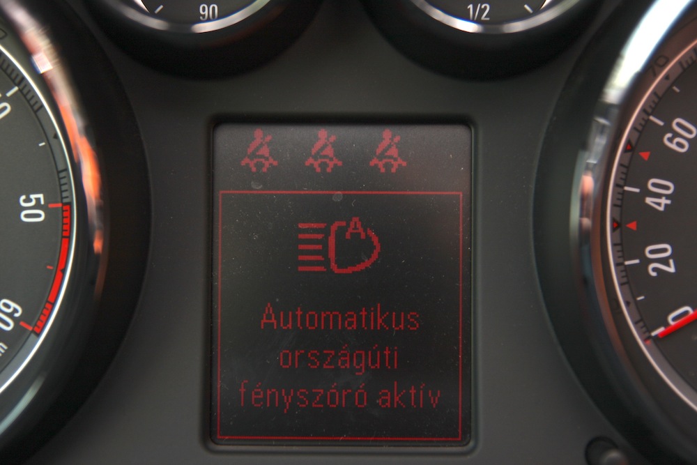 MERCEDES-BENZ S-OSZTÁLY