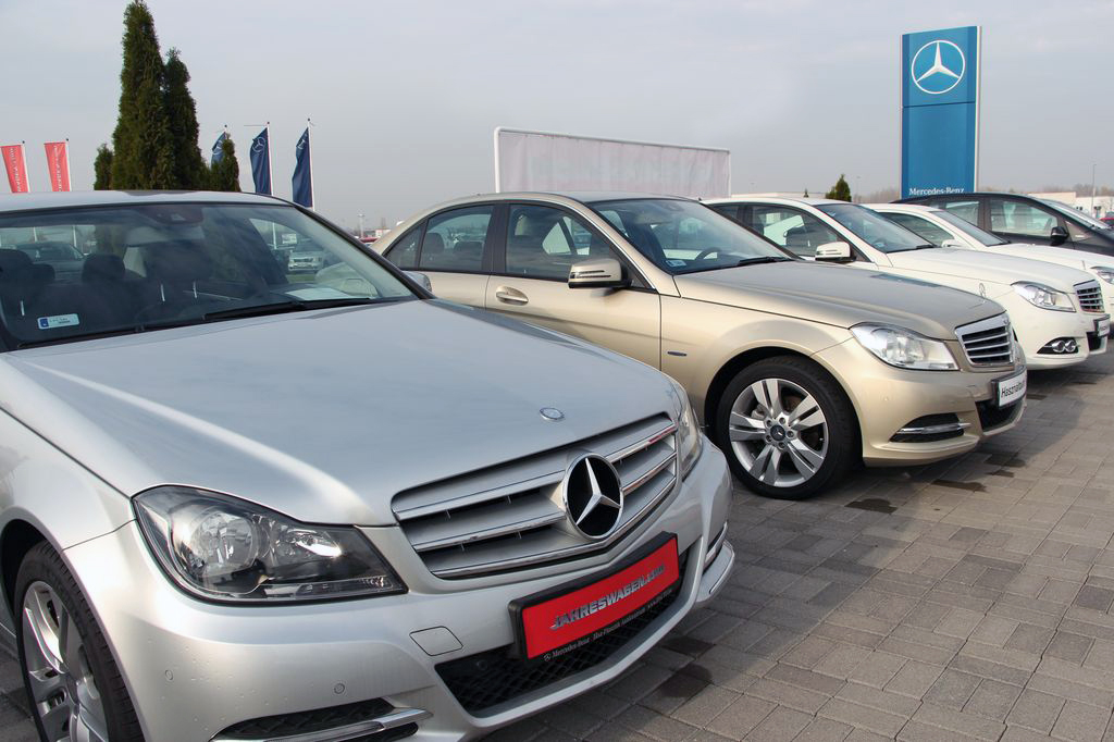 MERCEDES-BENZ
