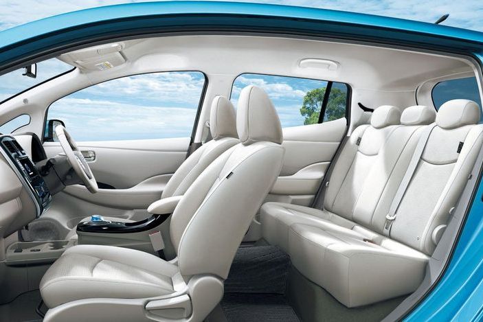 NISSAN LEAF