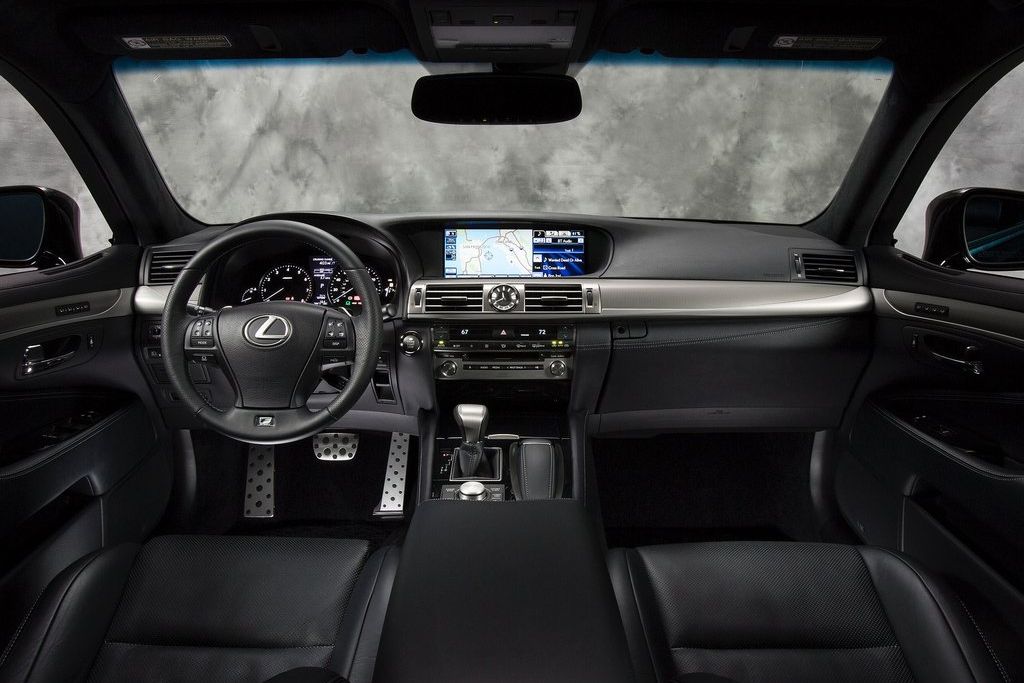 LEXUS
