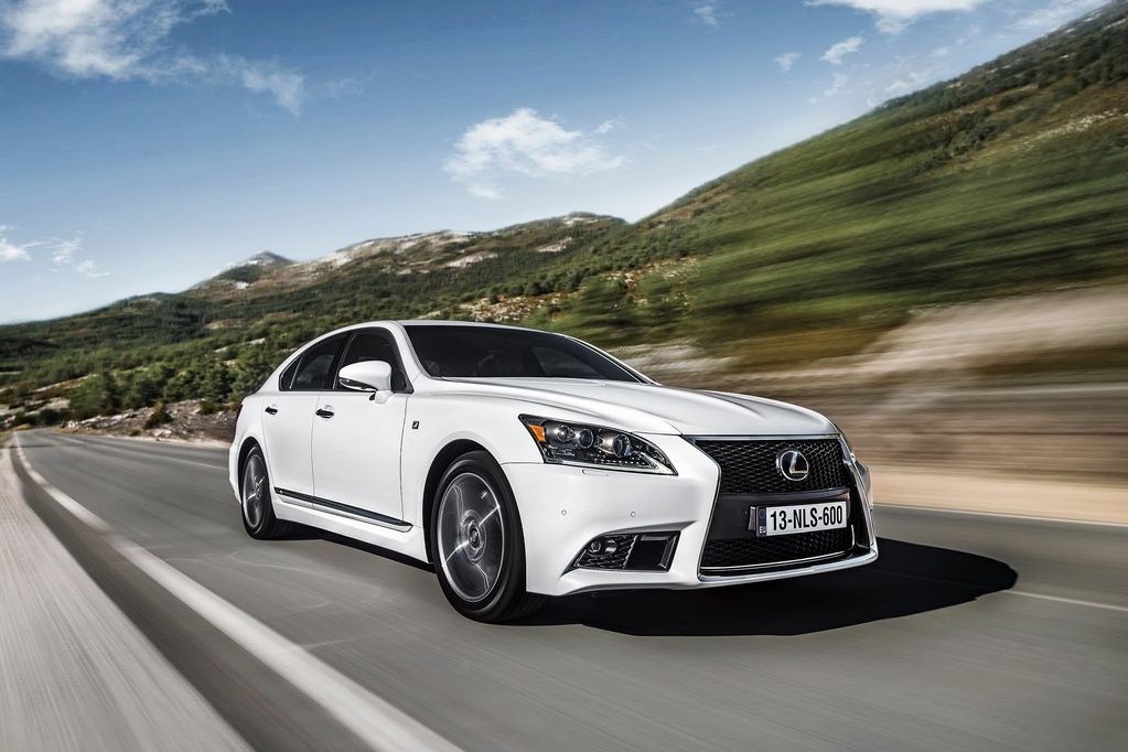 LEXUS