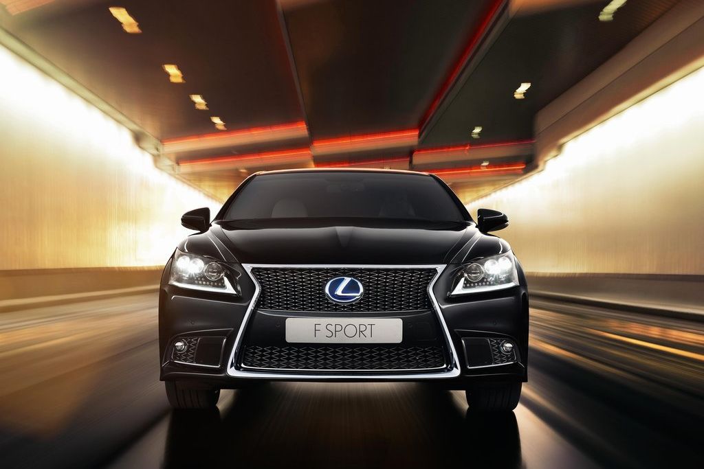 LEXUS