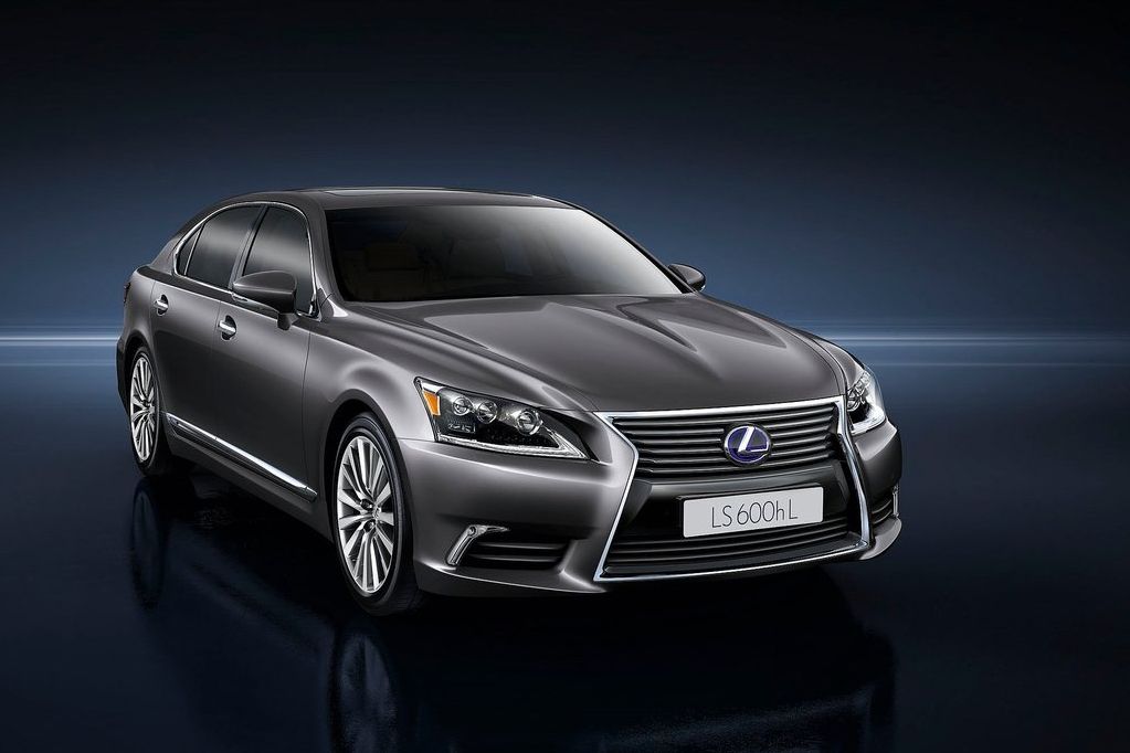 LEXUS